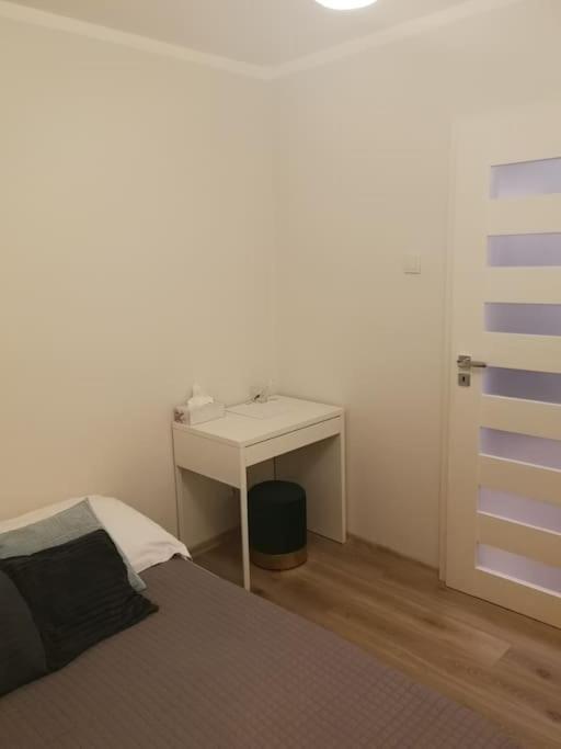 شقة Uroczy, Jasny Apartament Oraz Bezplatny Parking! كراكوفيا المظهر الخارجي الصورة