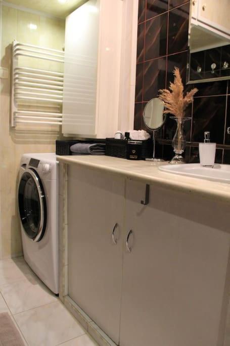 شقة Uroczy, Jasny Apartament Oraz Bezplatny Parking! كراكوفيا المظهر الخارجي الصورة