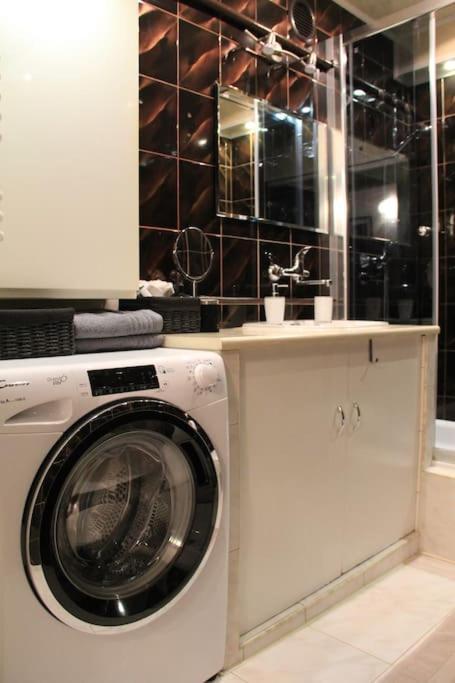 شقة Uroczy, Jasny Apartament Oraz Bezplatny Parking! كراكوفيا المظهر الخارجي الصورة