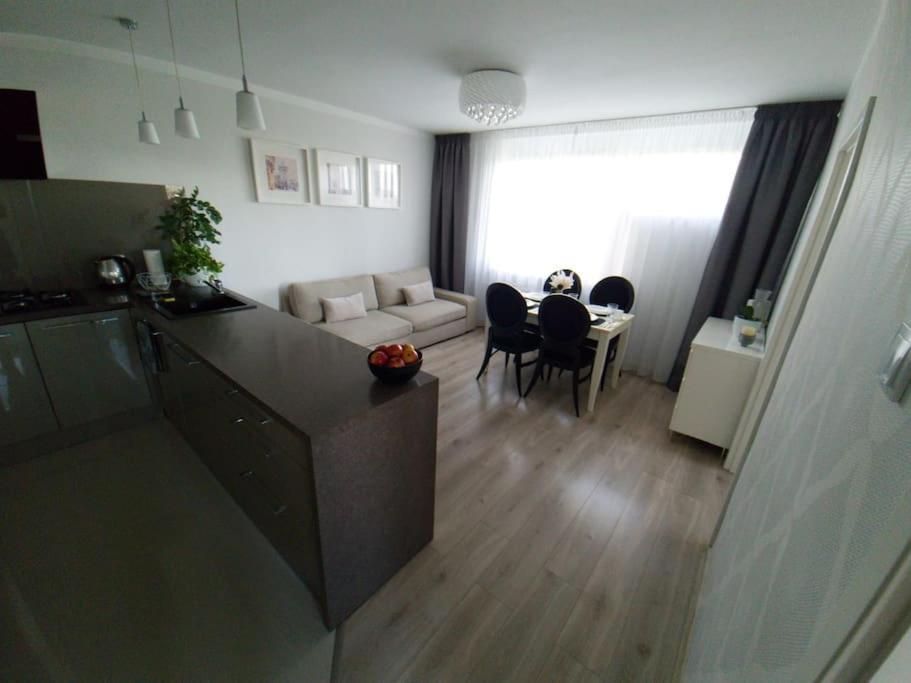 شقة Uroczy, Jasny Apartament Oraz Bezplatny Parking! كراكوفيا المظهر الخارجي الصورة