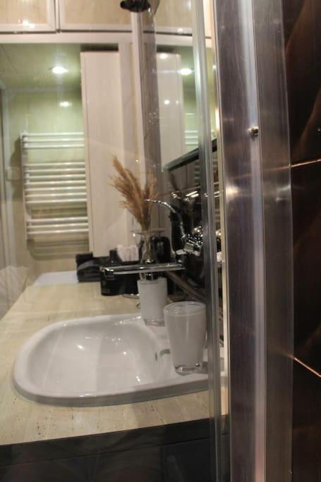 شقة Uroczy, Jasny Apartament Oraz Bezplatny Parking! كراكوفيا المظهر الخارجي الصورة