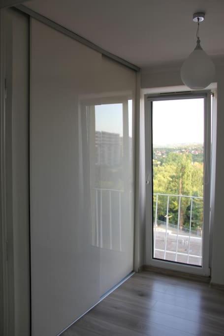 شقة Uroczy, Jasny Apartament Oraz Bezplatny Parking! كراكوفيا المظهر الخارجي الصورة